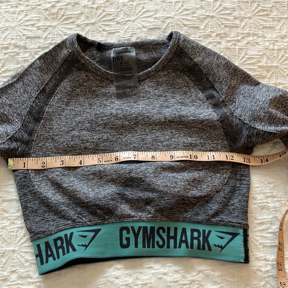 Gymshark dry moisture management crop workout top - Picture 6 of 10